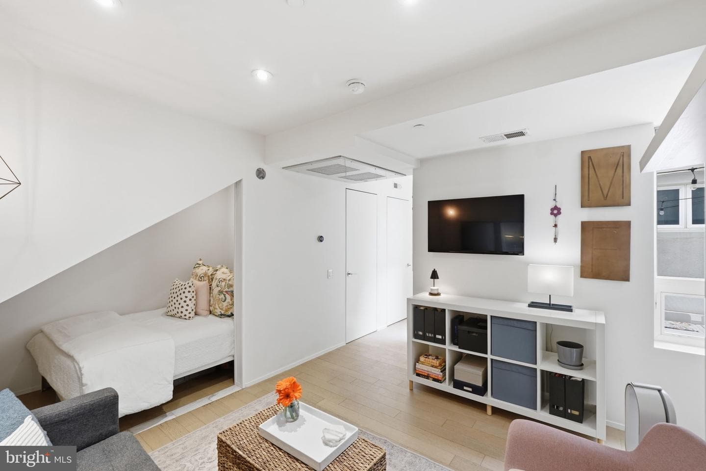 2424 17th Street NW #104 photo 5