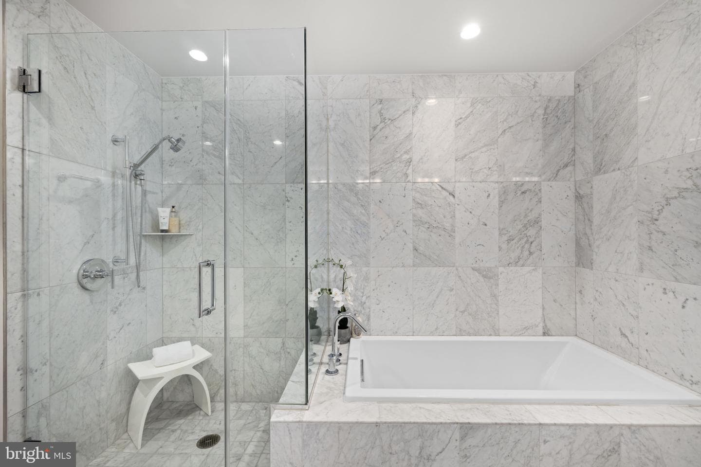 45 Sutton Square SW #406 photo 13