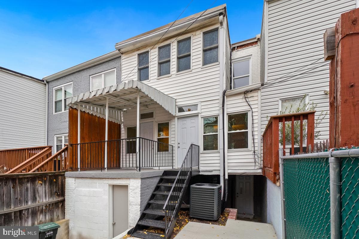 1526 Spring Place NW photo 32
