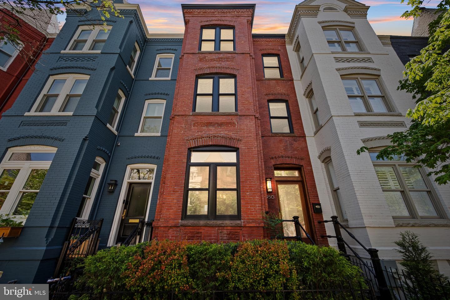 950 Westminster Street NW photo 36