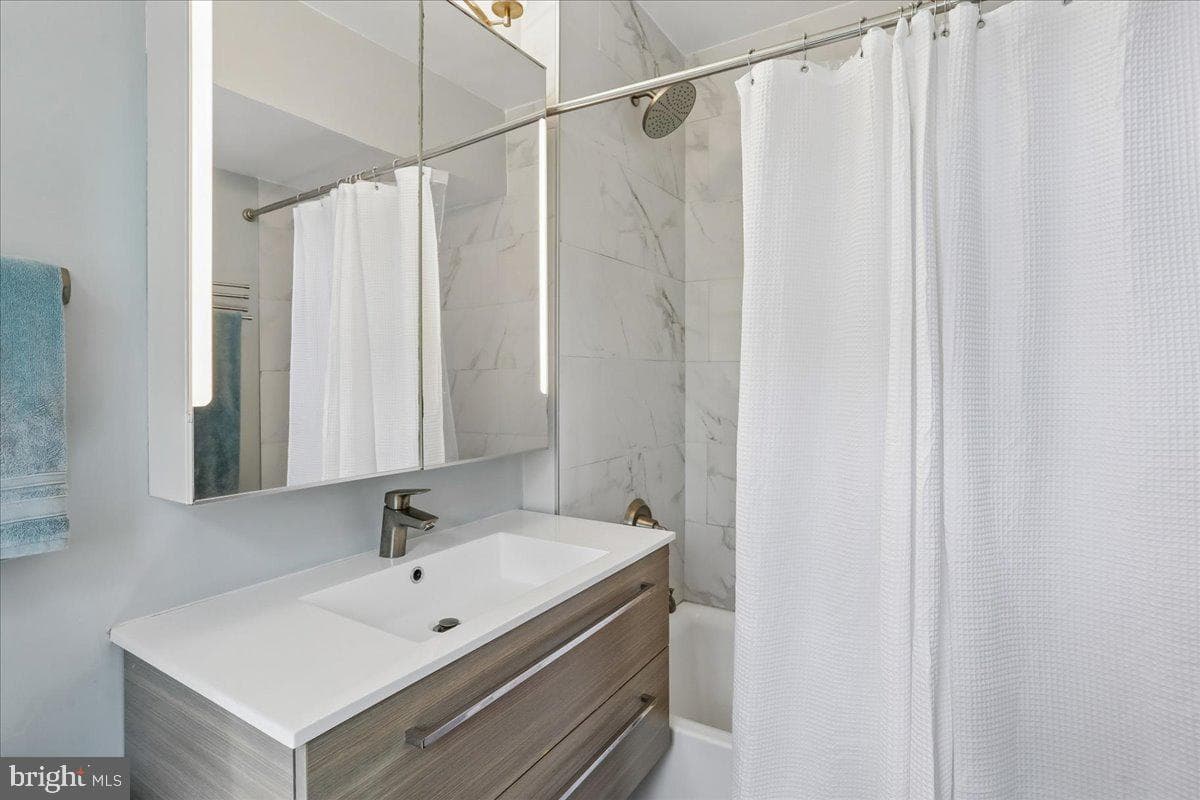 2500 Q Street NW #605 photo 19