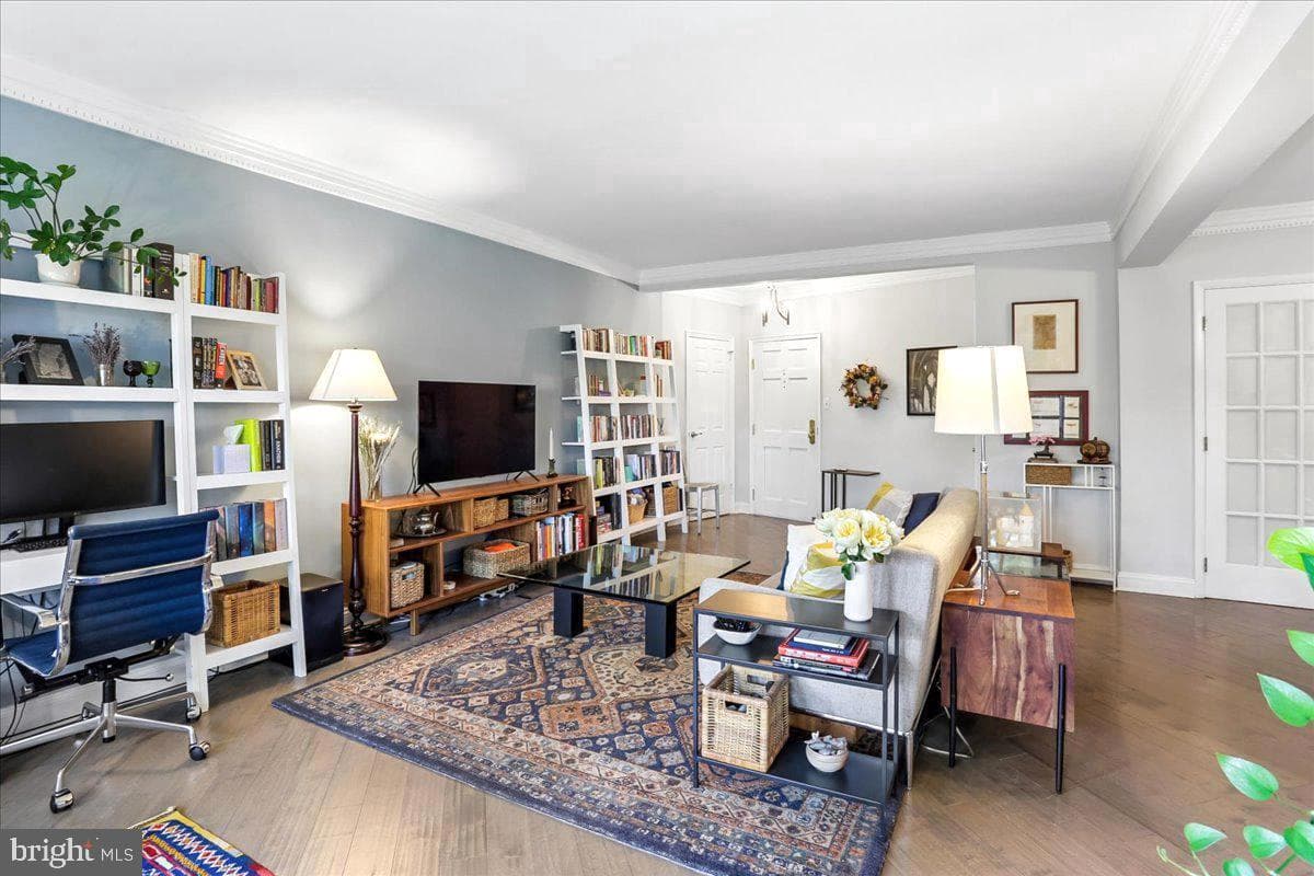 2500 Q Street NW #605 photo 2