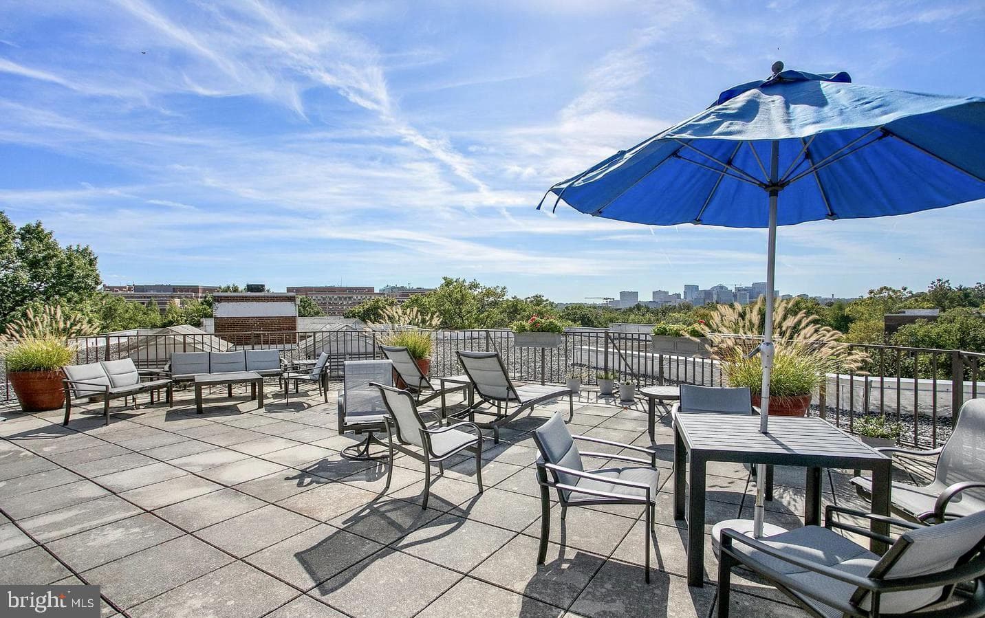 2500 Q Street NW #605 photo 28