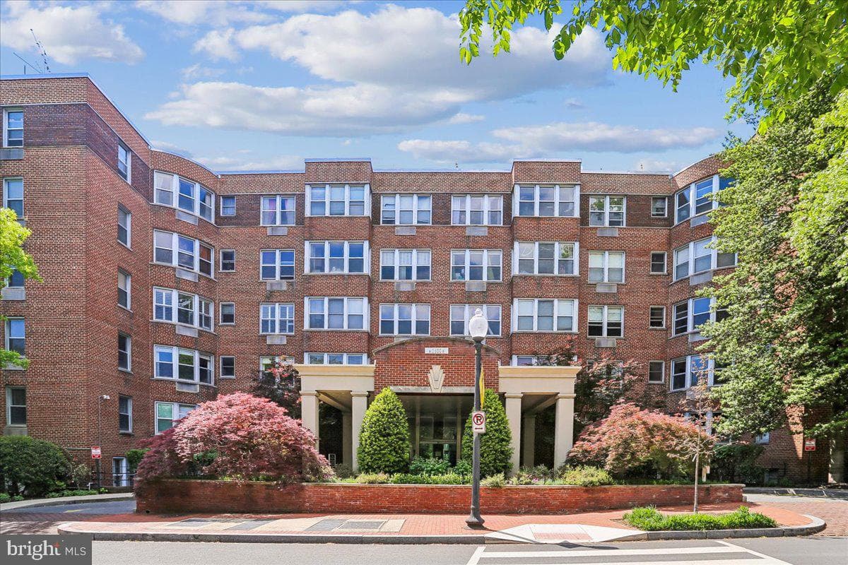 2500 Q Street NW #605 photo 30