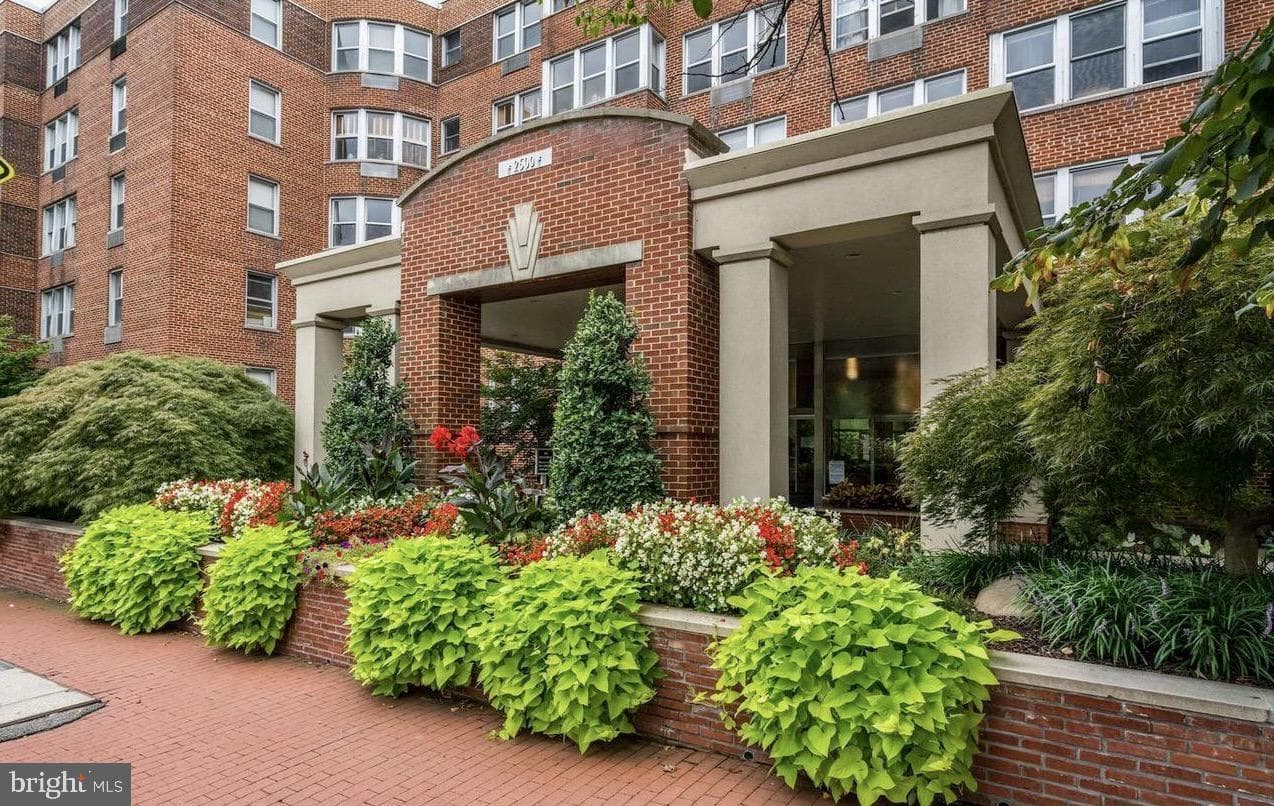 2500 Q Street NW #605 photo 33