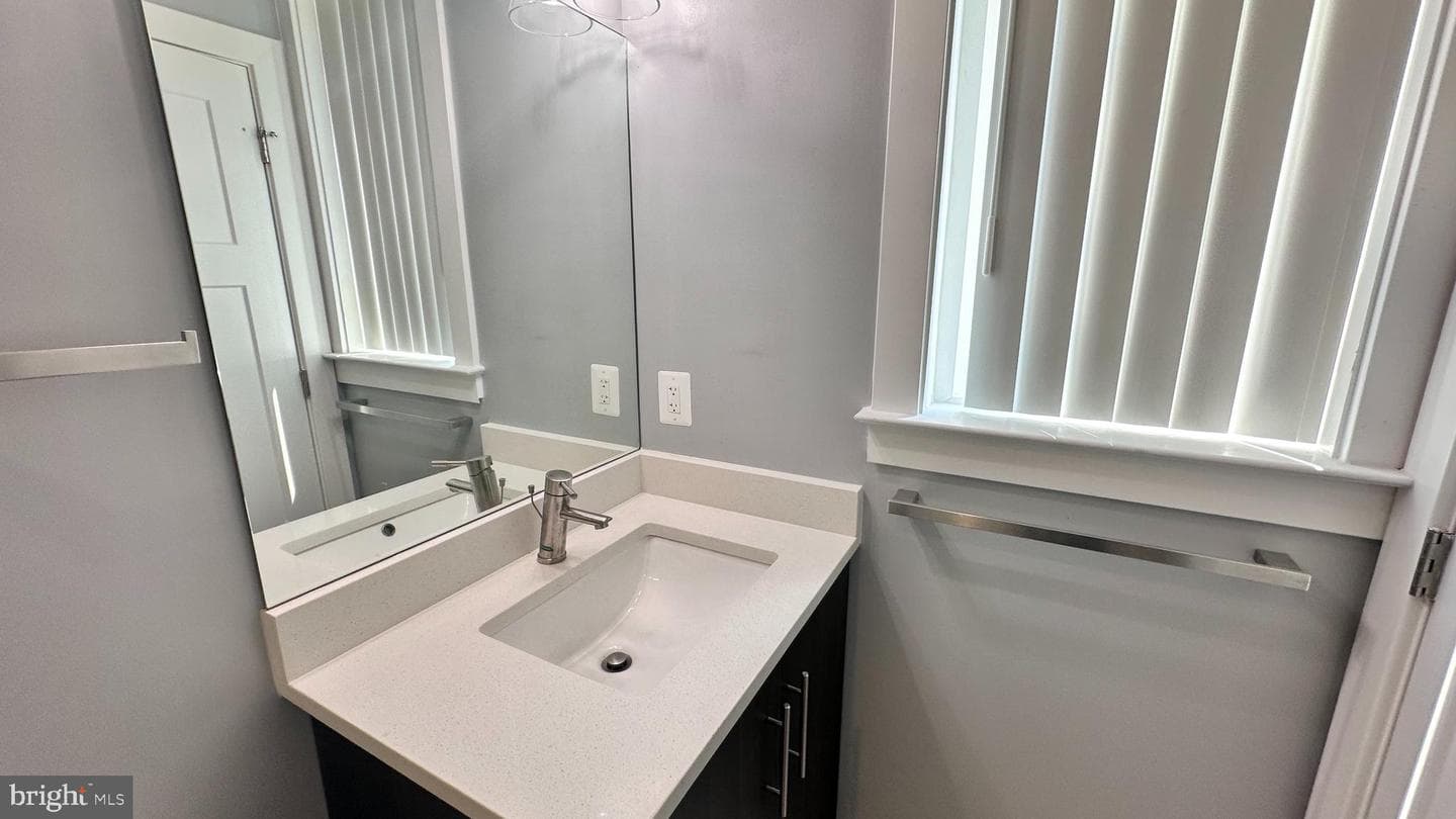 818 Kennedy Street NW #6 photo 9