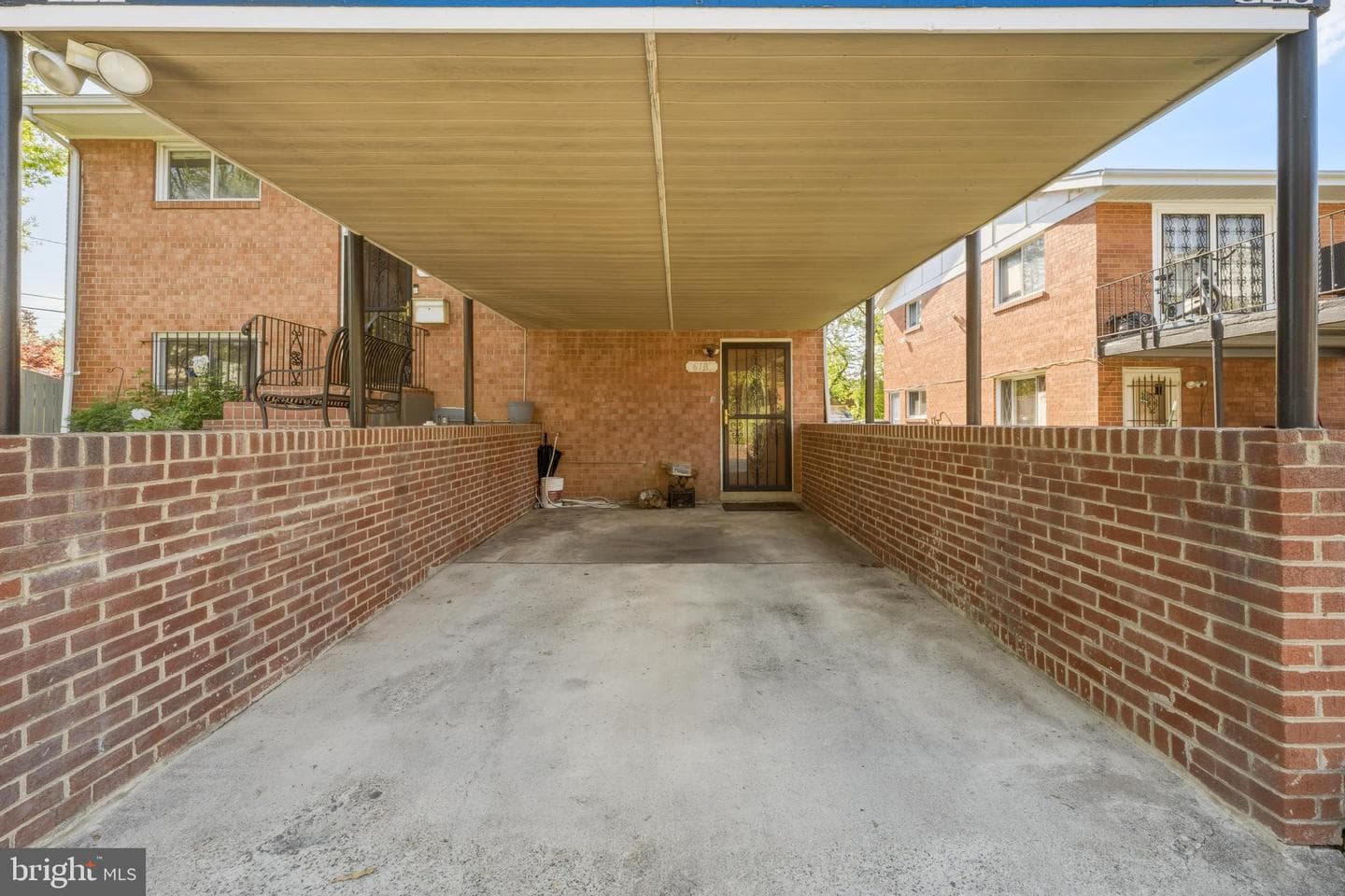 618 Geranium Street NW photo 39