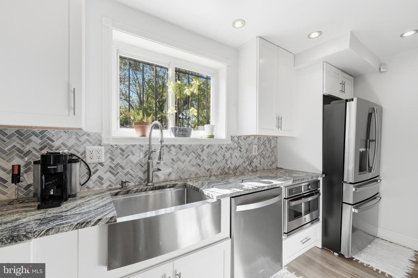 618 Geranium Street NW photo 6