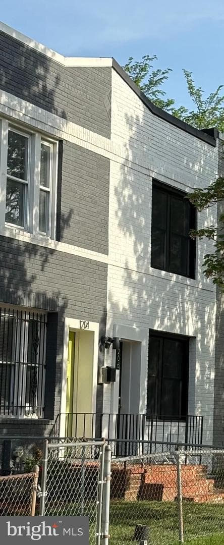 1206 16th Street NE photo 13