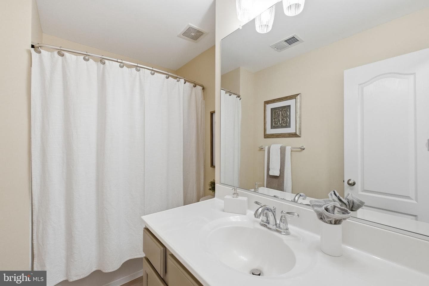 627 Ava Circle NE photo 31