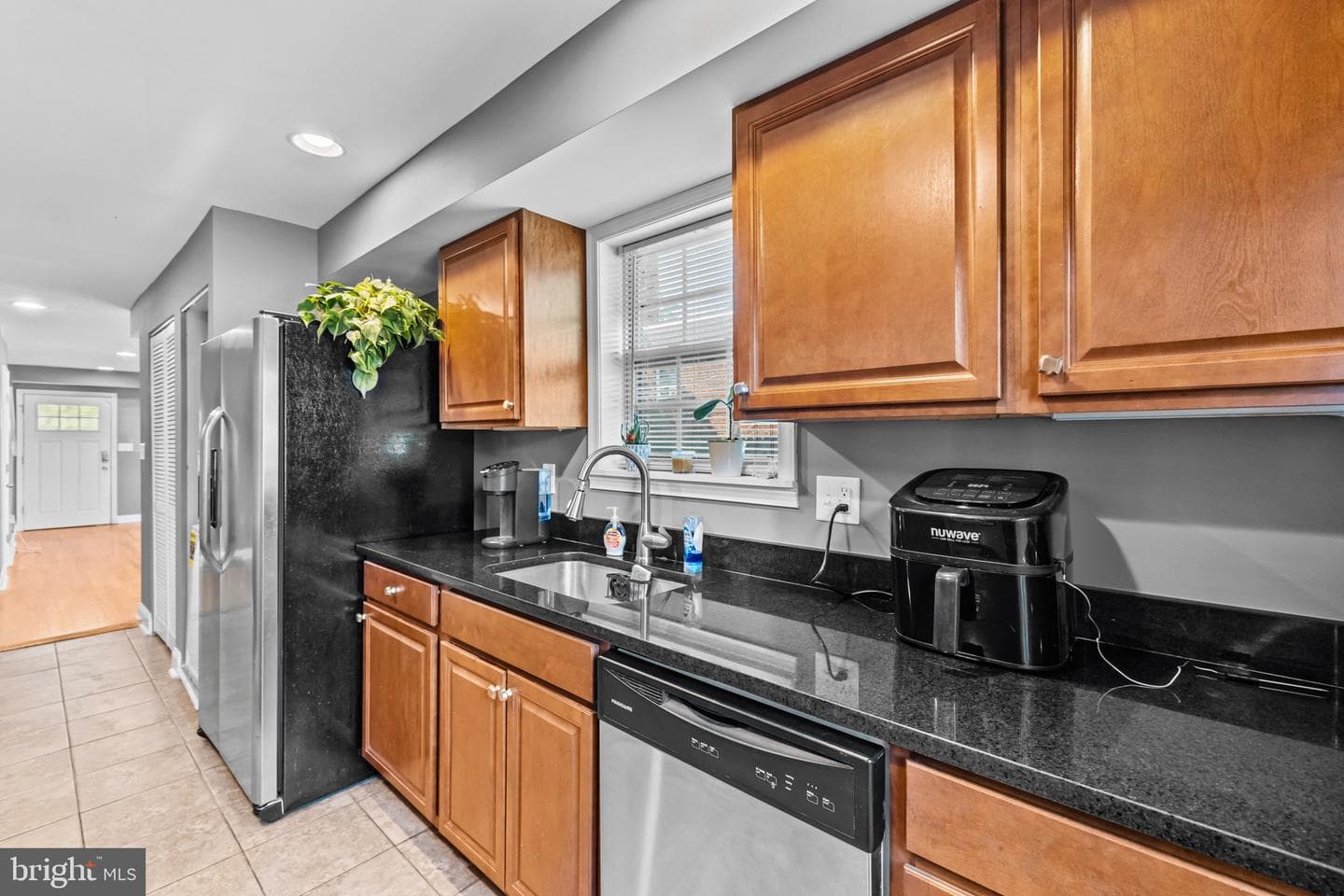 108 Kenilworth Avenue NE photo 10