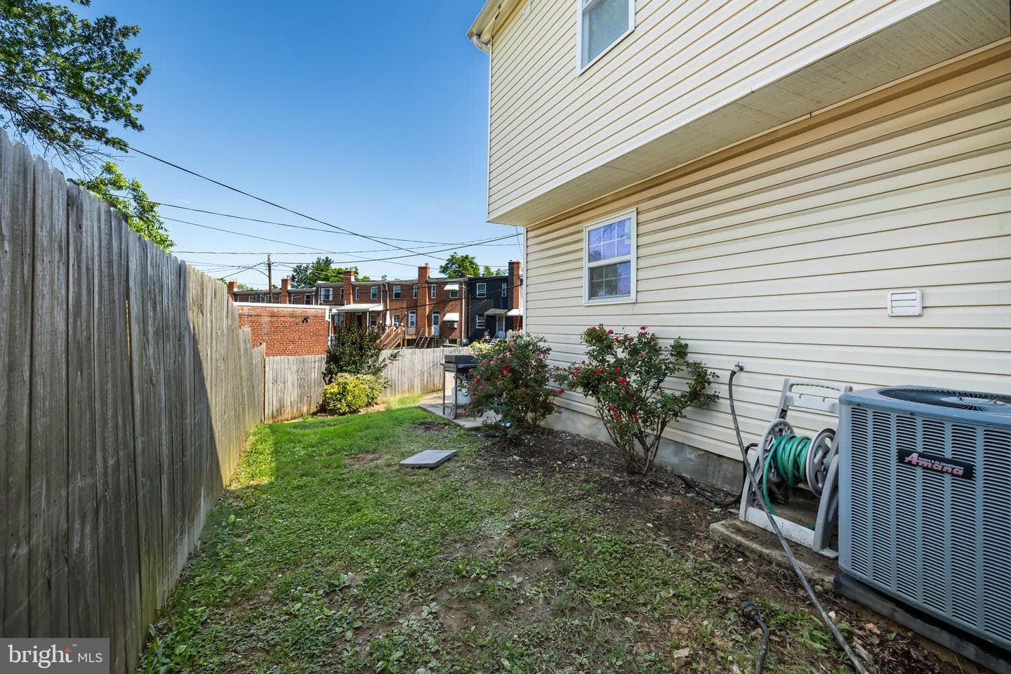 108 Kenilworth Avenue NE photo 32