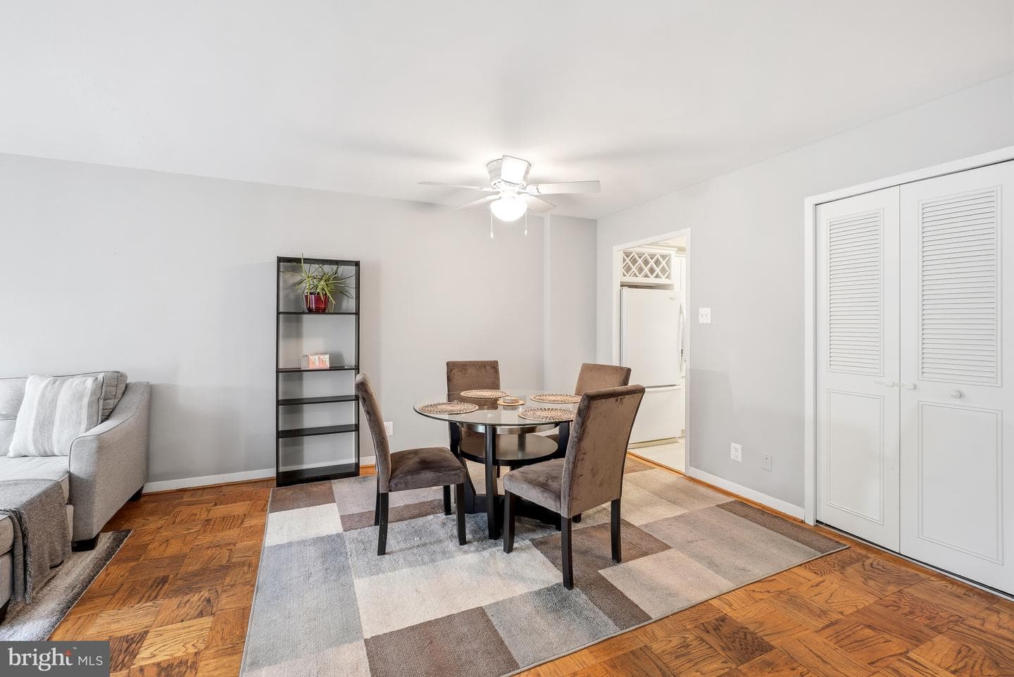 5406 Connecticut Avenue NW #401 photo 4