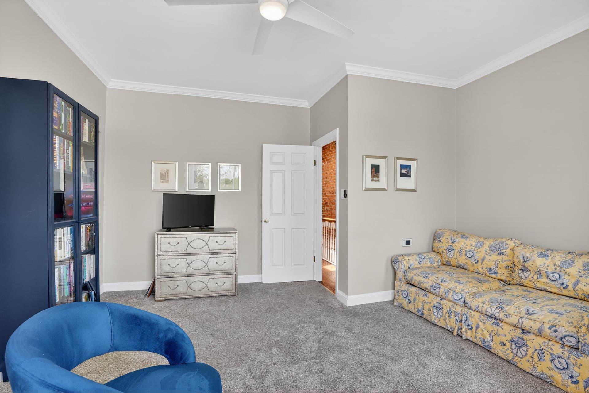 1233 E St SE photo 18