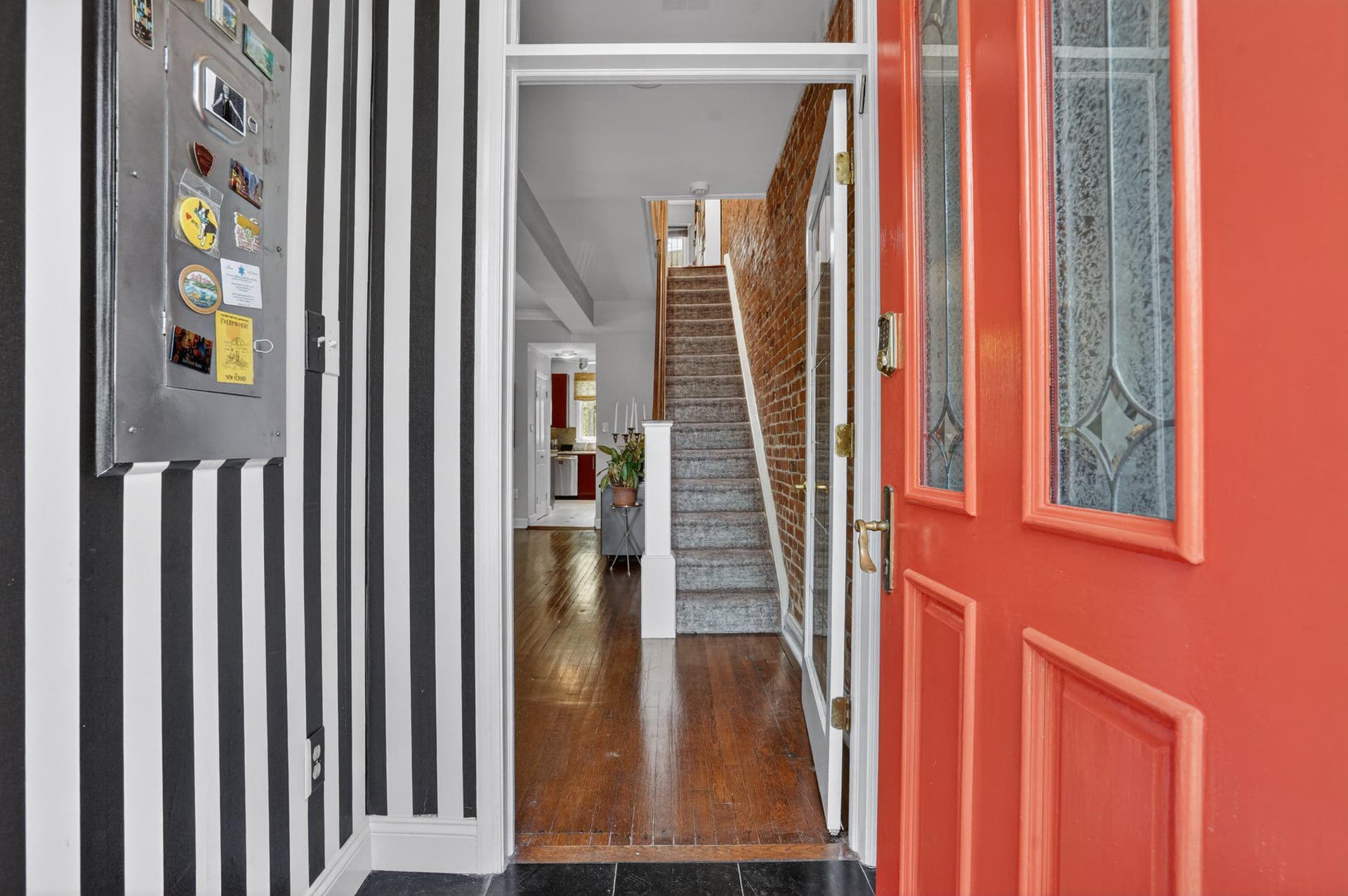 1233 E St SE, Washington