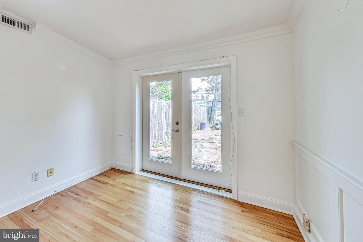 524 10th Street SE photo 14