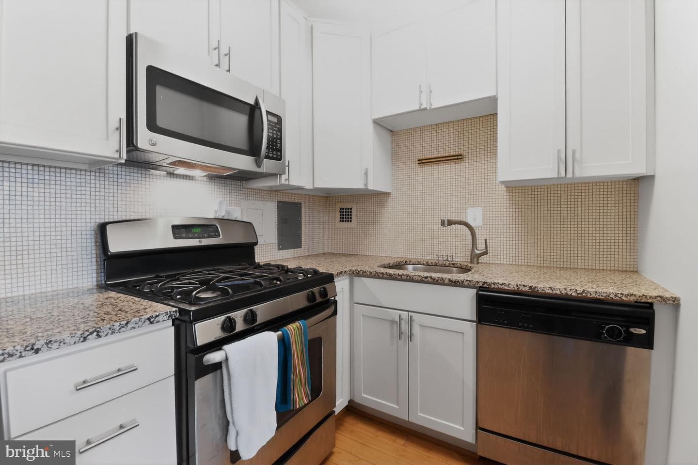 940 25th Street NW #215-S photo 10