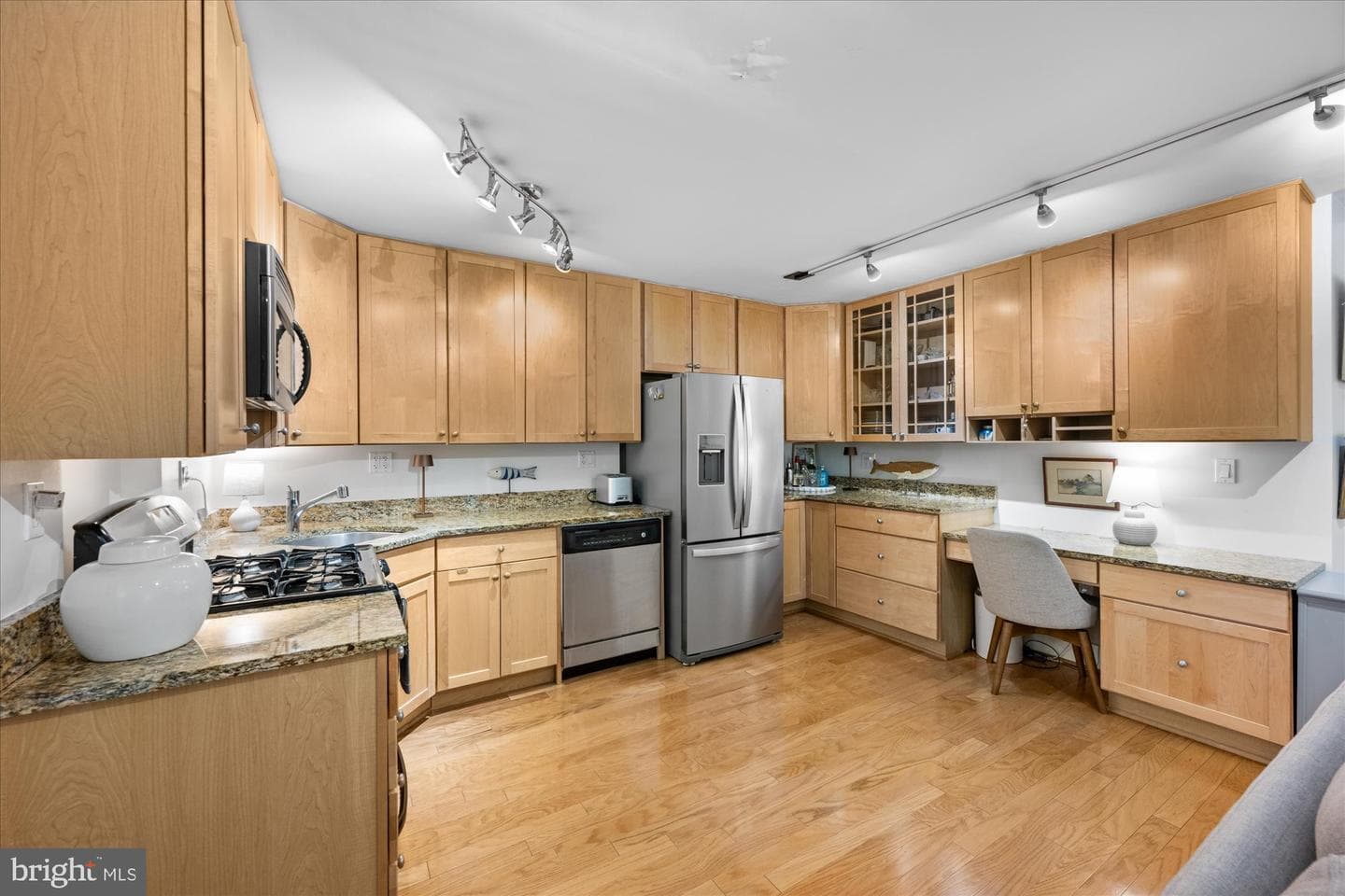 4840 Macarthur Boulevard NW #402 photo 10