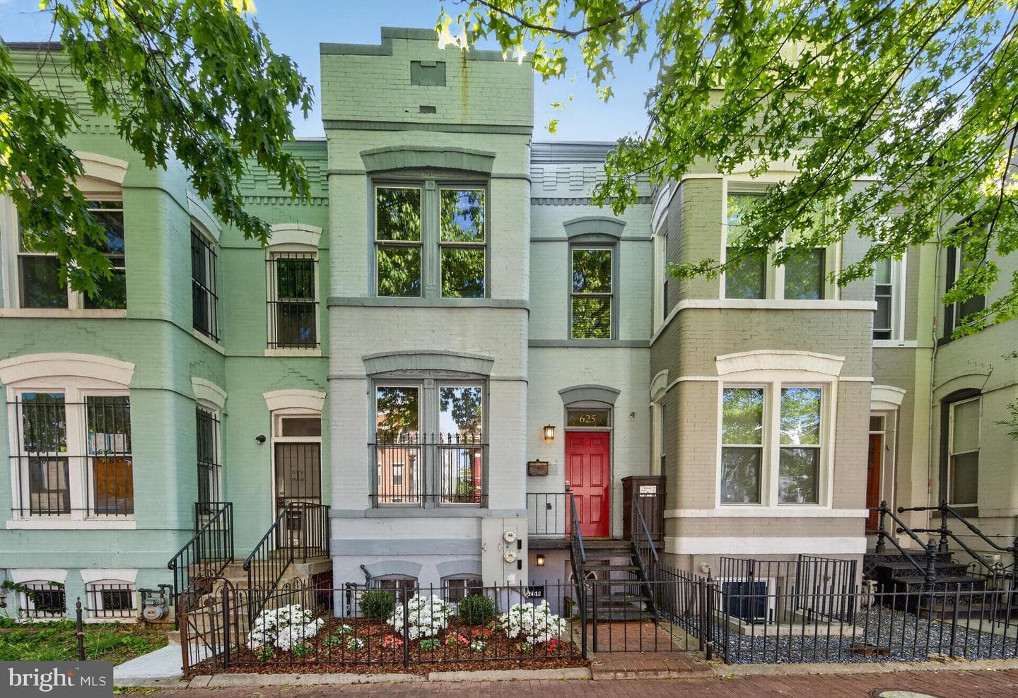 625 14th Street NE