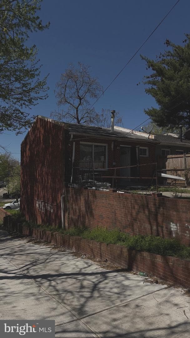 2215 14th Street NE photo 3