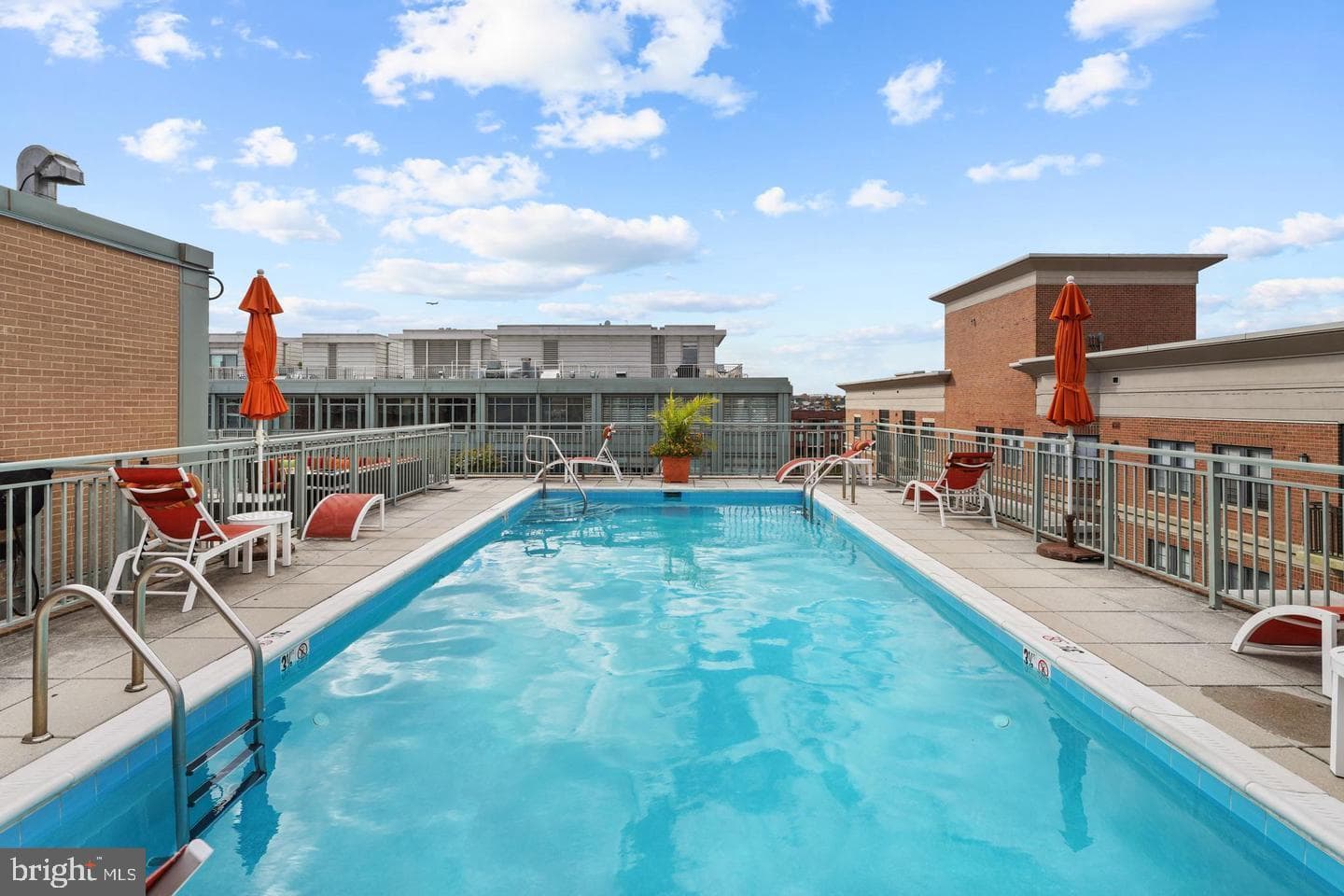 2425 L Street NW #239 photo 2