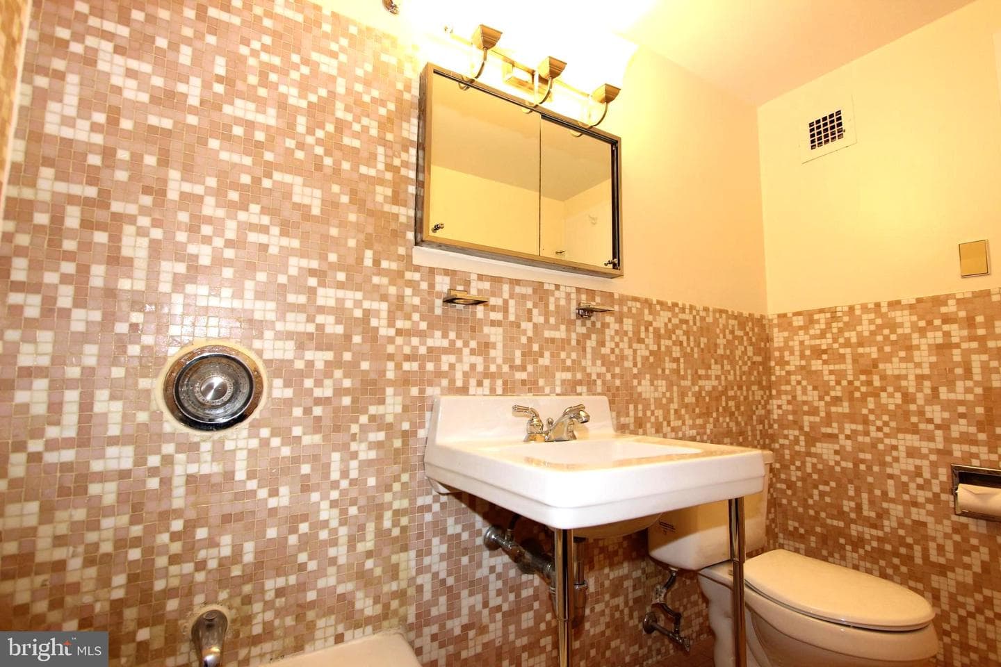 730 24th NW #308 photo 8