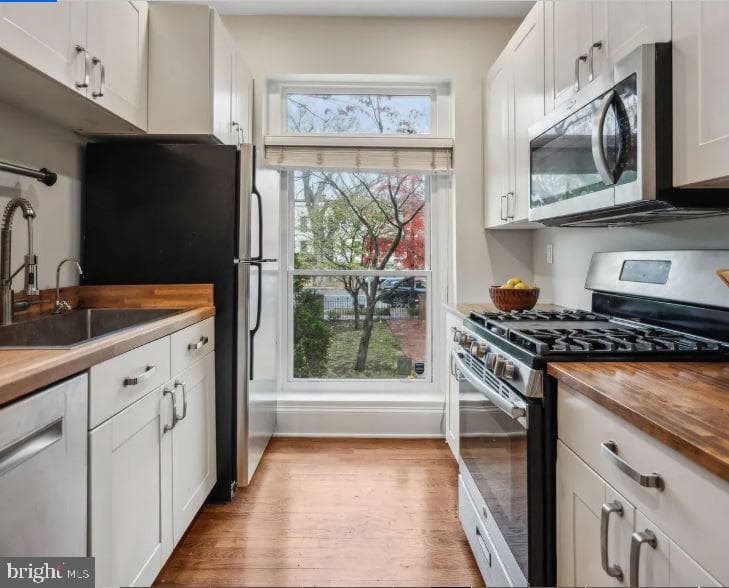 1409 Potomac Avenue SE photo 6