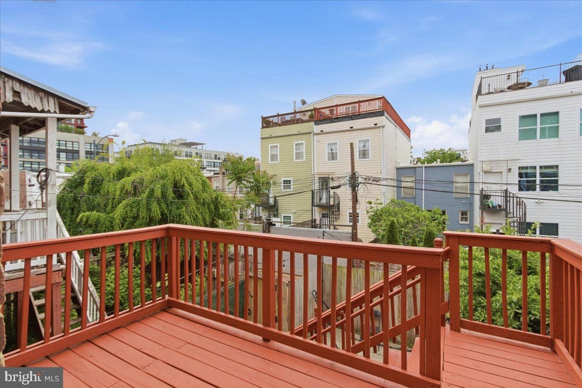 131 R Street NE #a photo 17
