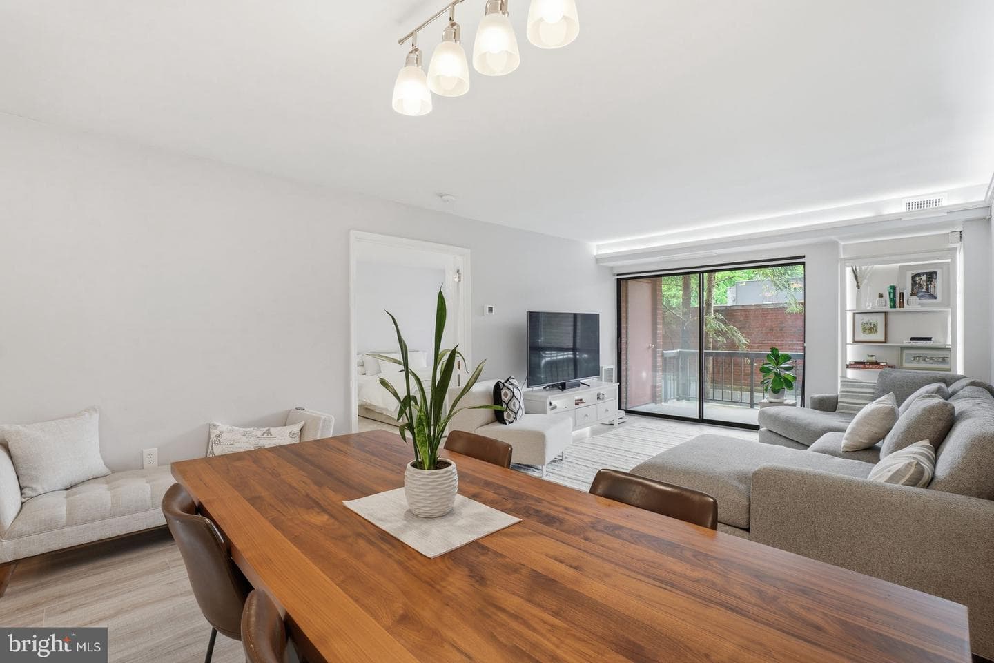 2320 Wisconsin Avenue NW #216 photo 8