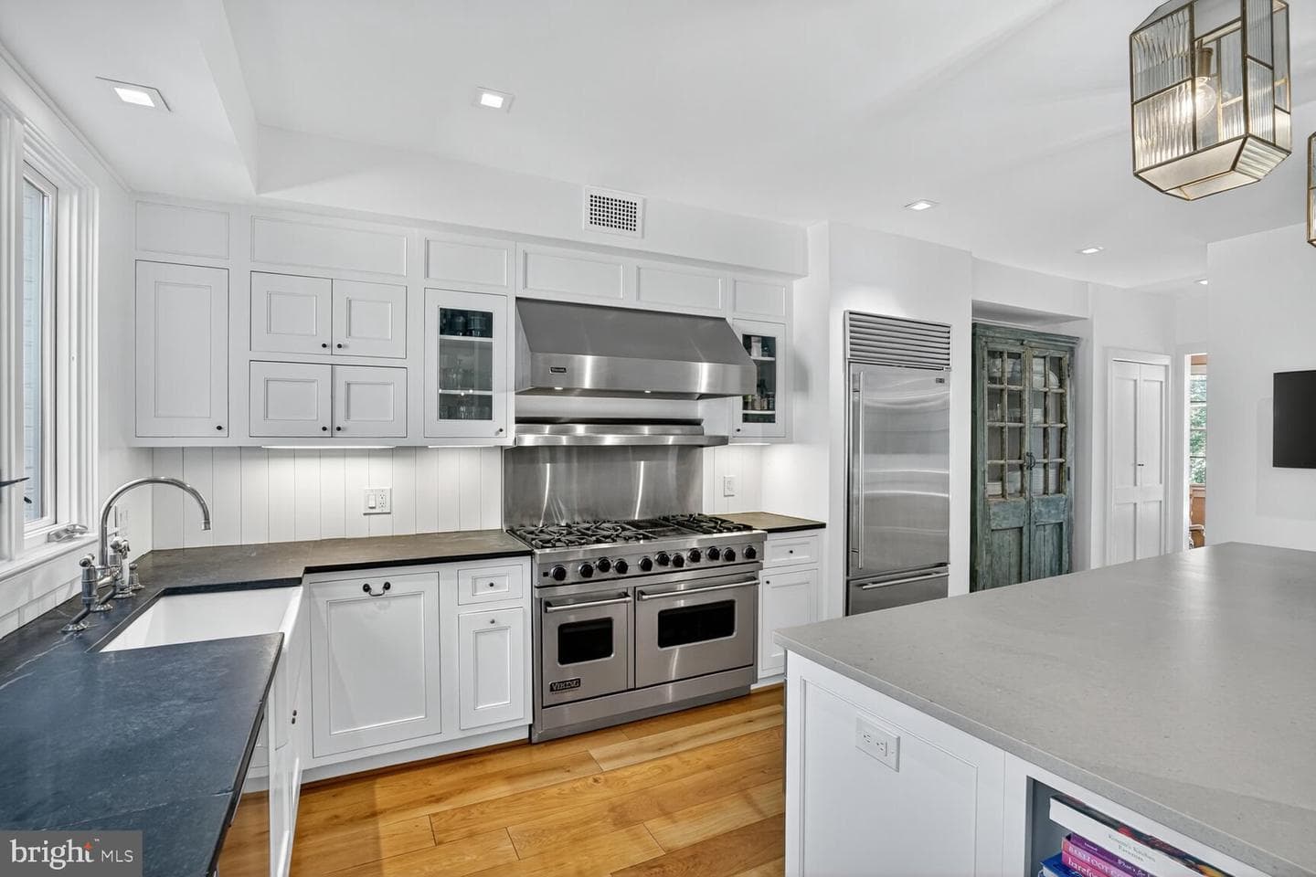 4509 Lowell Street NW photo 18
