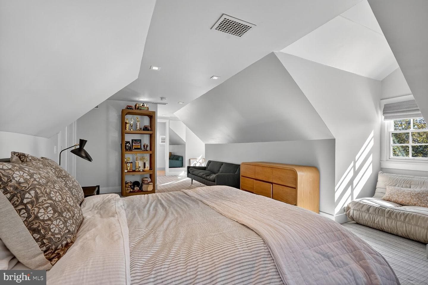 4509 Lowell Street NW photo 42