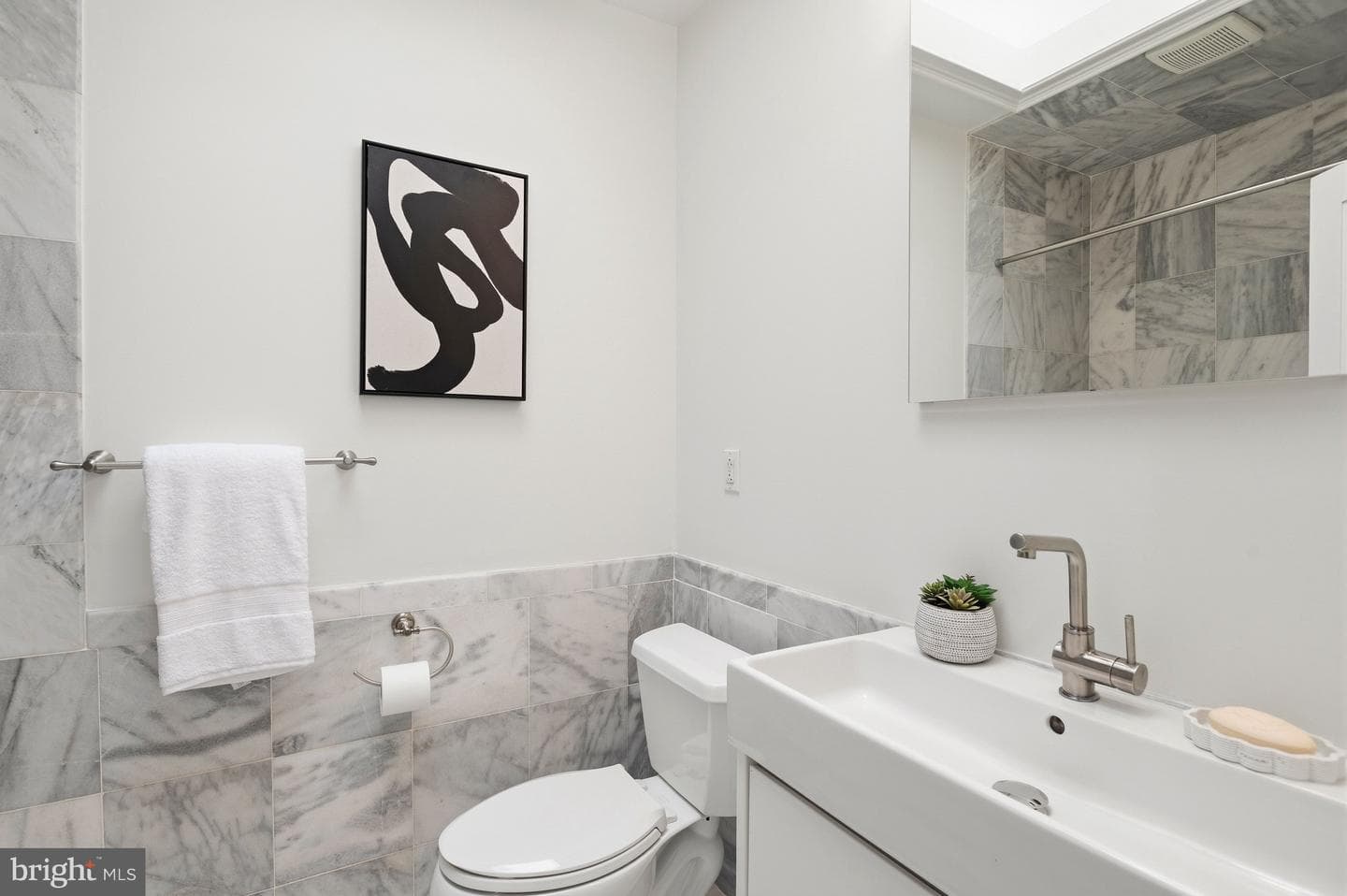 2442 39th Street NW photo 18