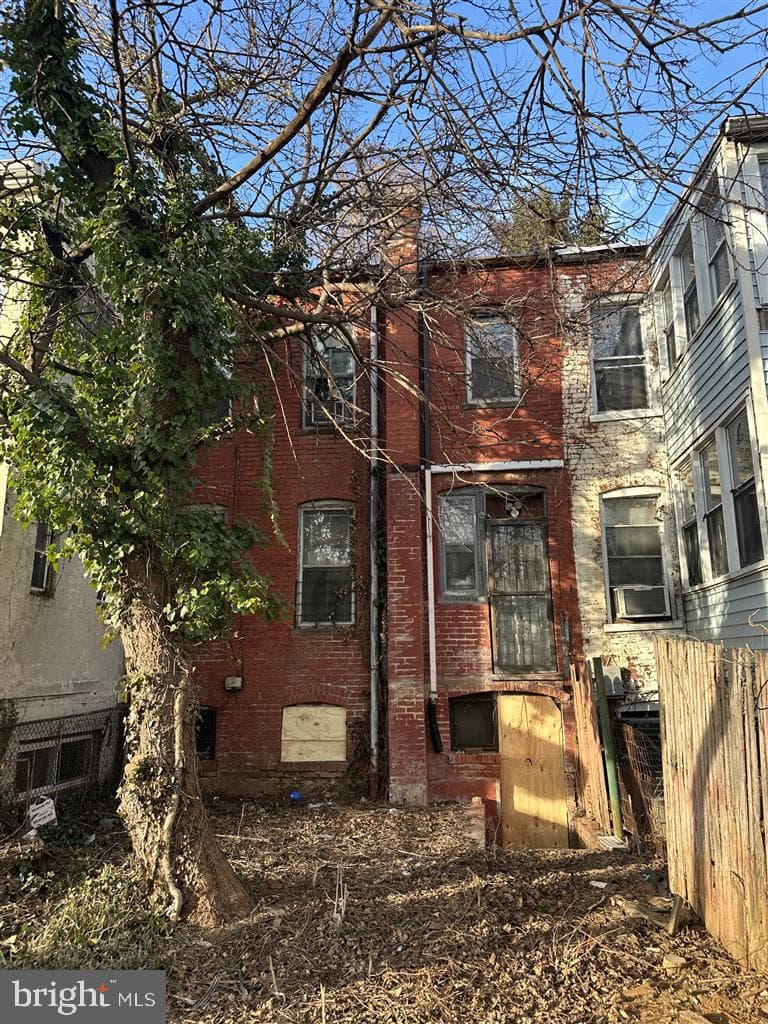 606 Kenyon Street NW, Washington