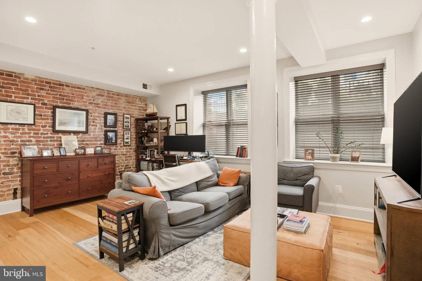 819 D Street NE #4 photo 20