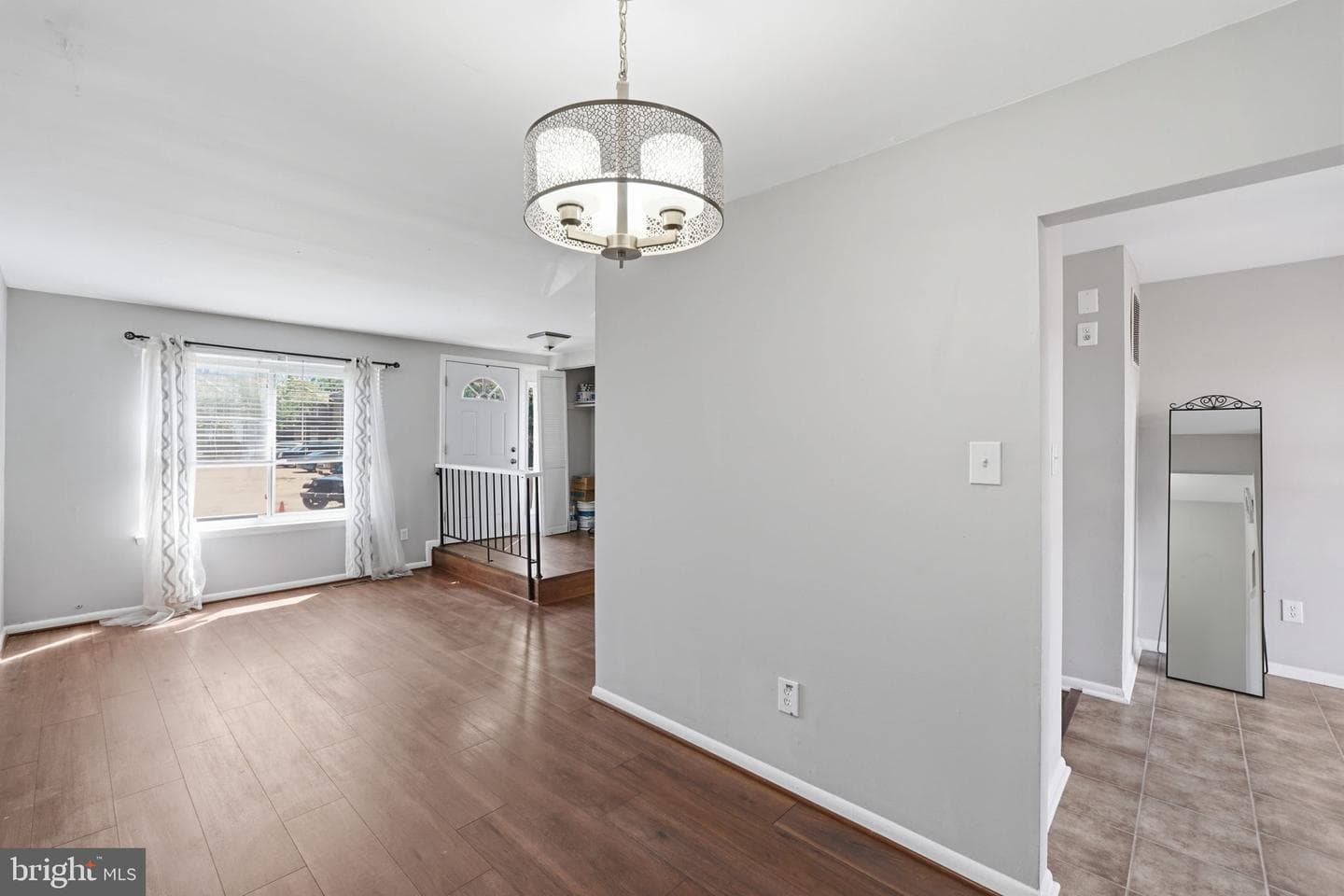 1102 Barnaby Terrace SE photo 19