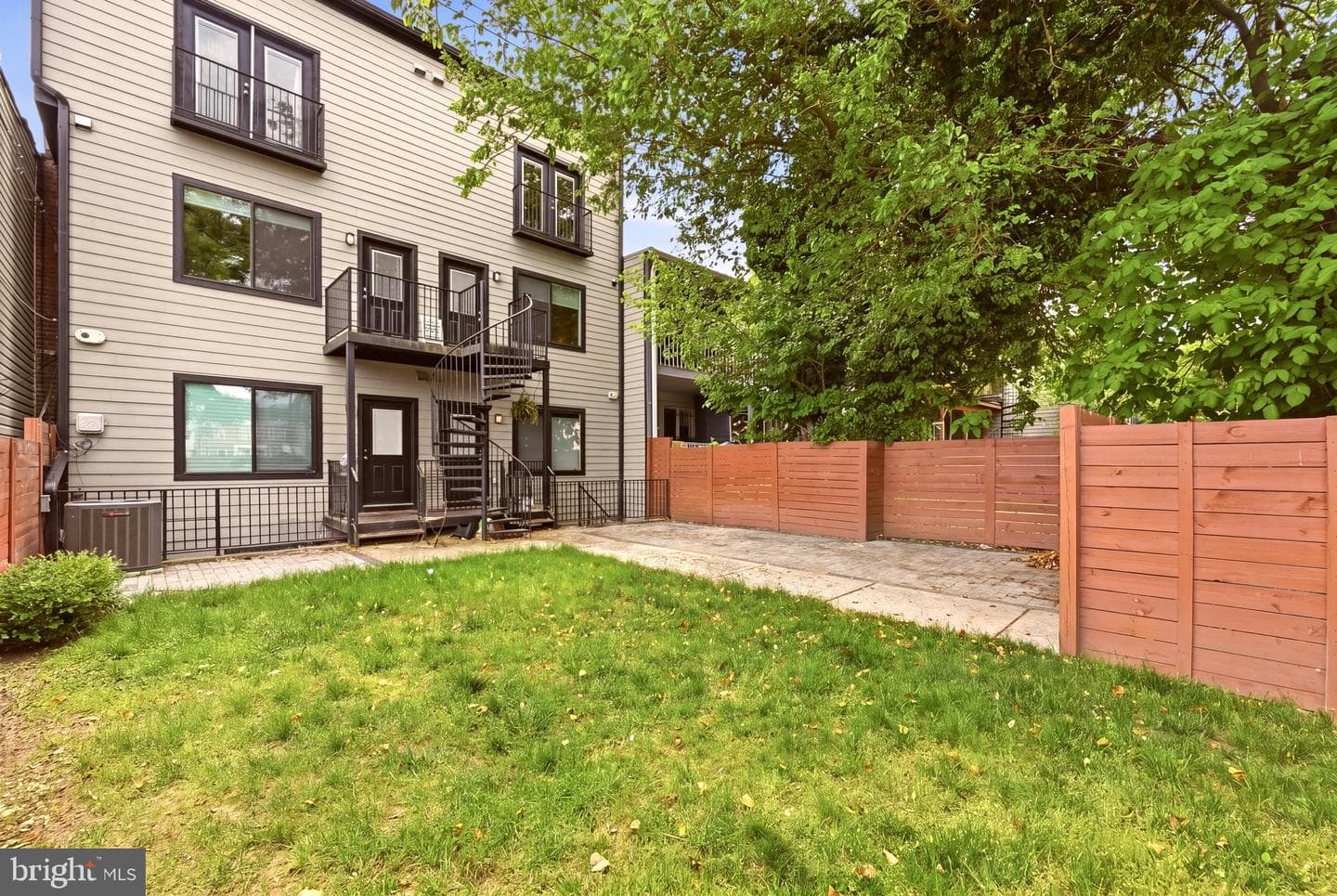 1824 D Street NE #3 photo 27