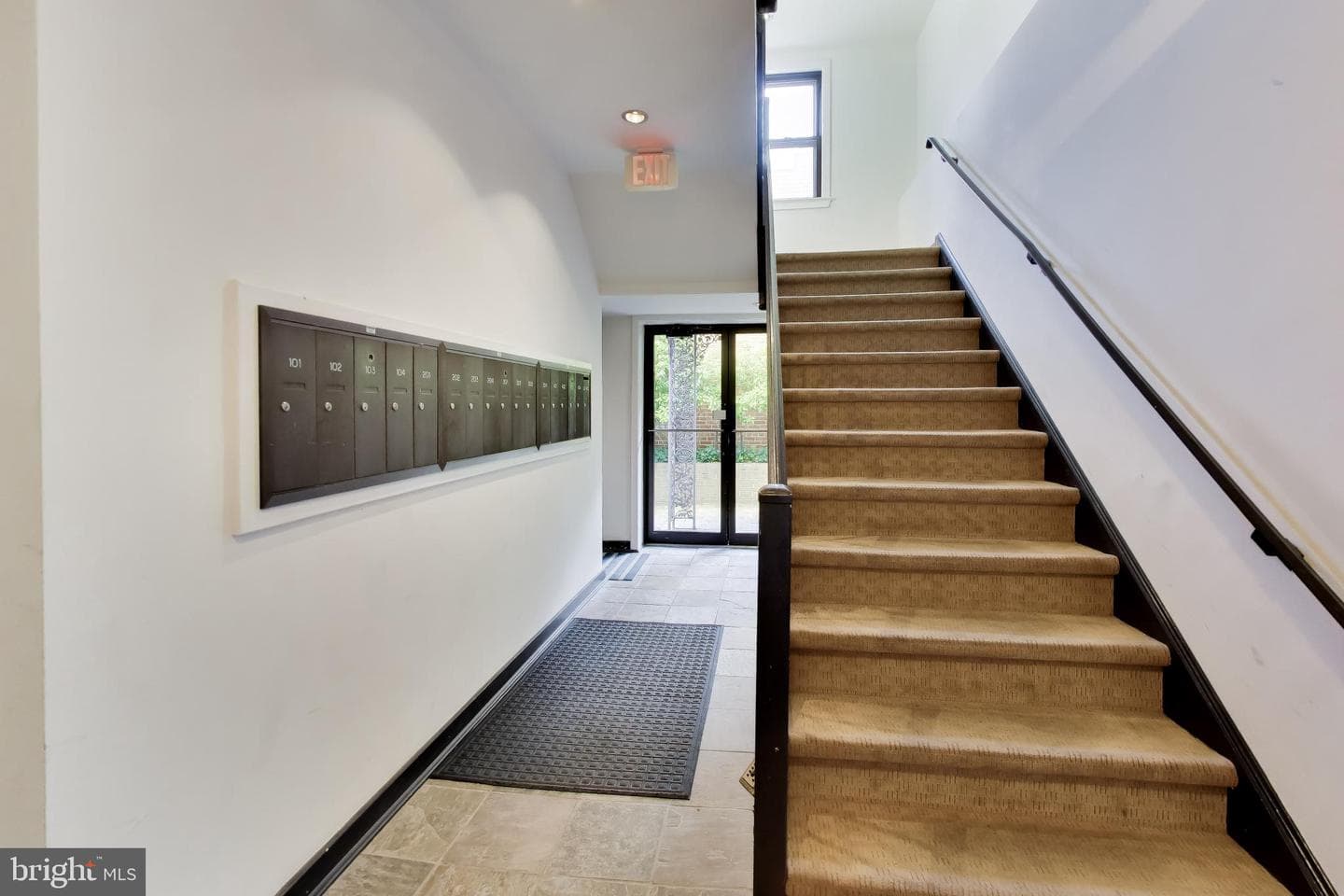 116 N Carolina Avenue SE #204 photo 6