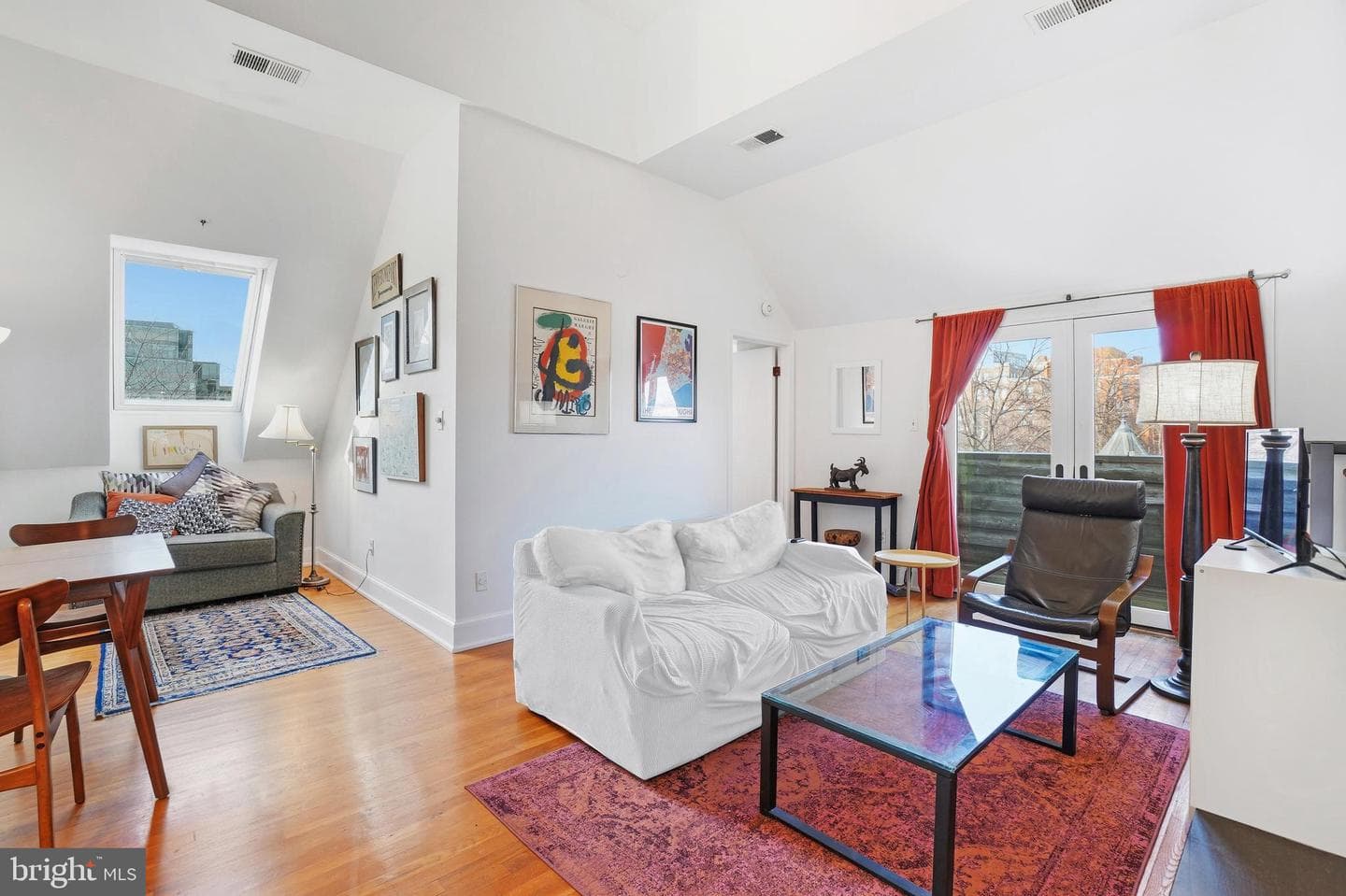 301 G Street NE #32, Washington