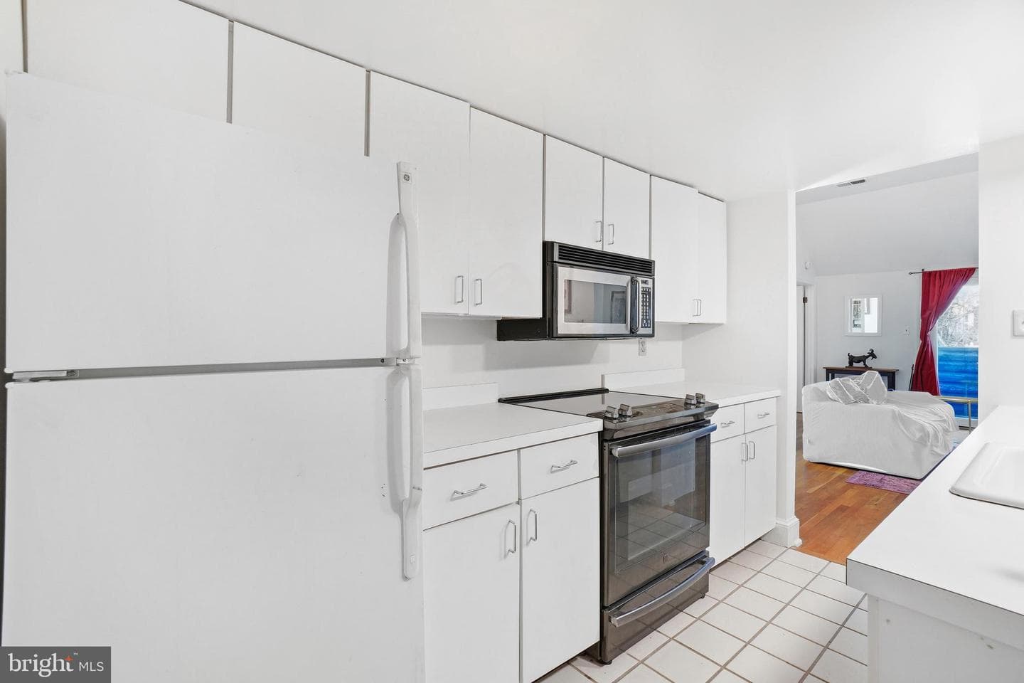 301 G Street NE #32 photo 6