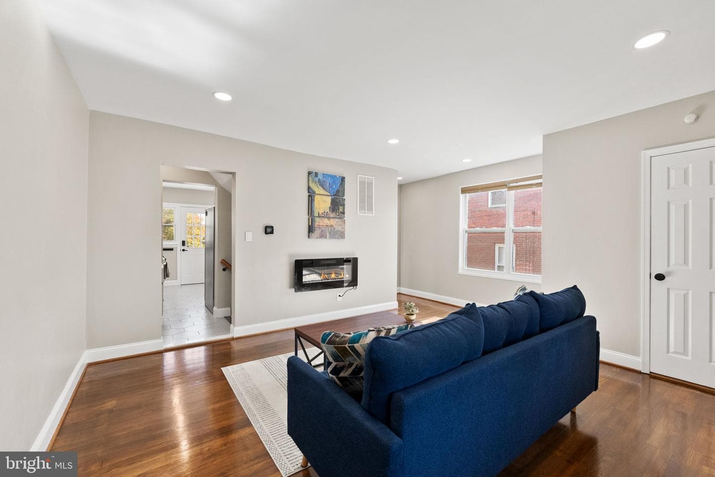 4717 7th Street NE photo 4