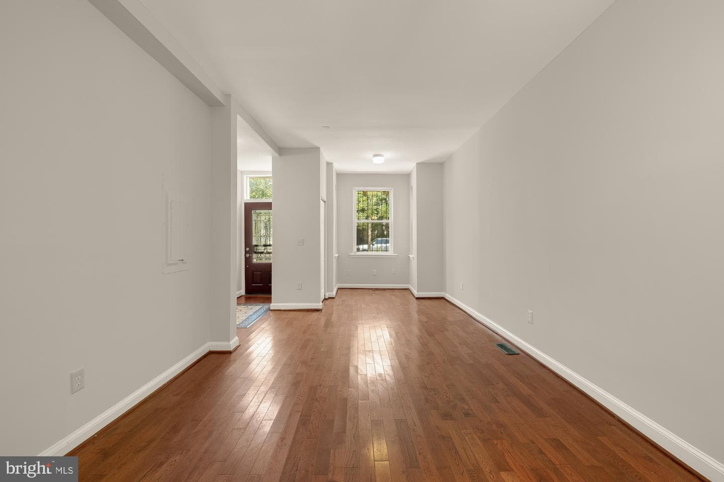 601 L Street NE photo 11