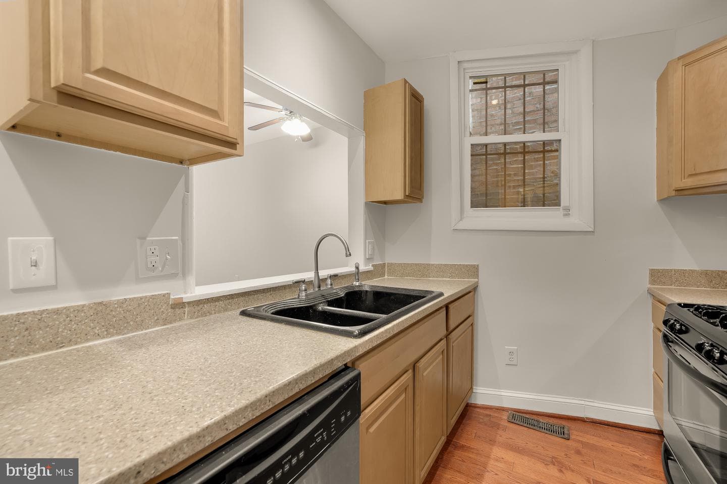 601 L Street NE photo 13