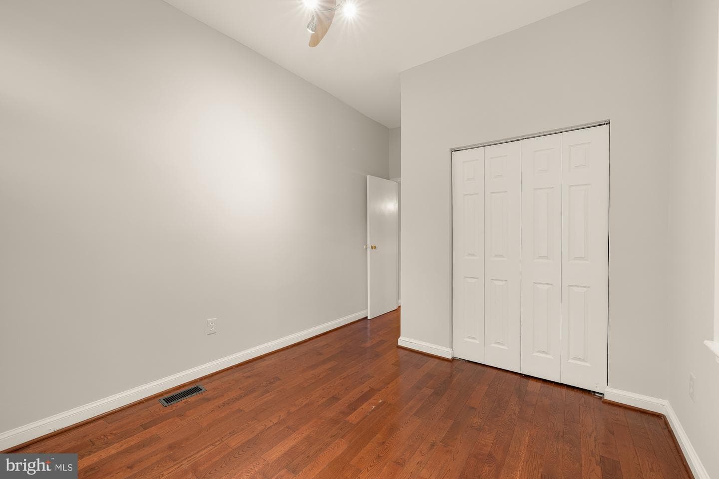 601 L Street NE photo 23