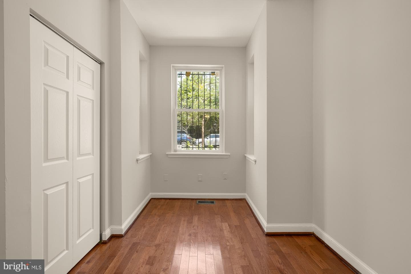 601 L Street NE photo 9