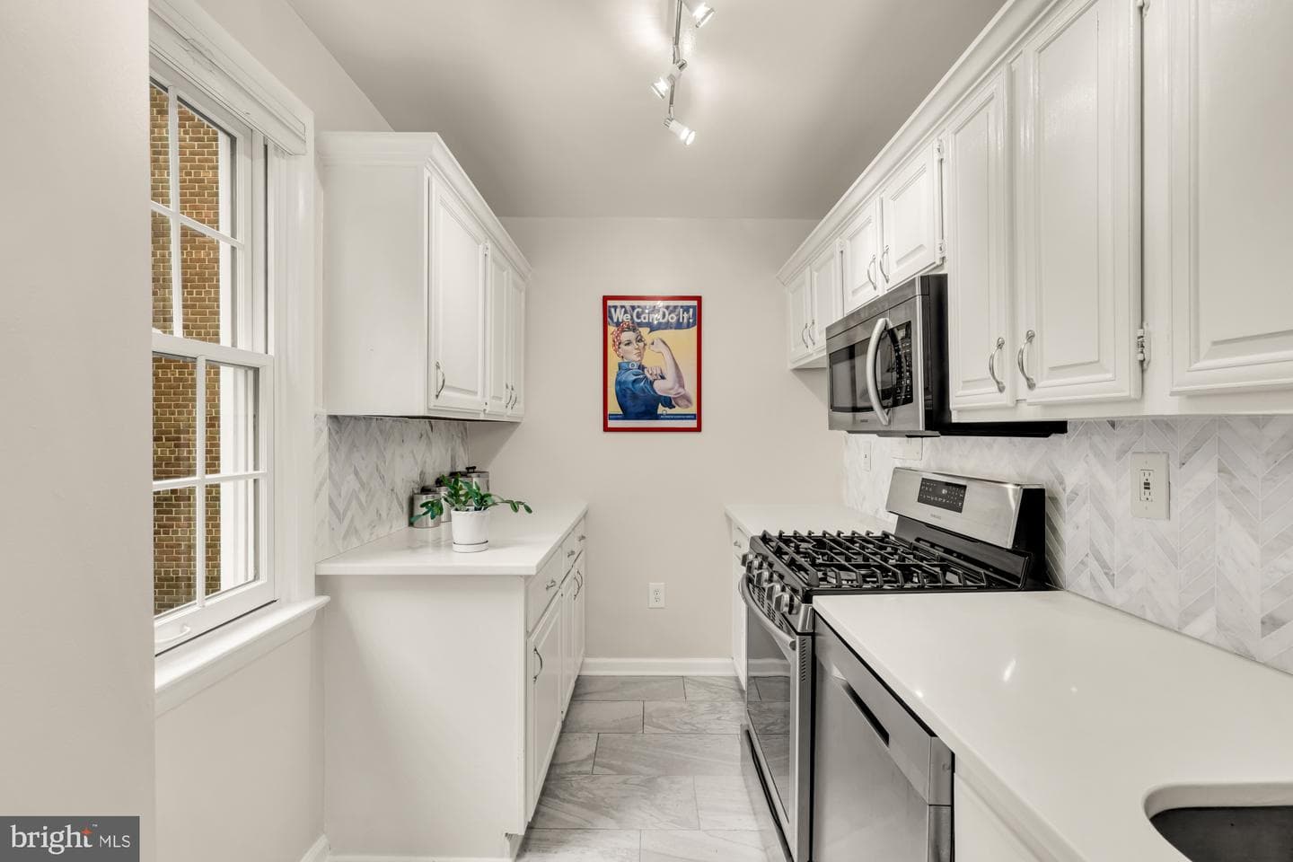 1880 Columbia Road NW #203 photo 8