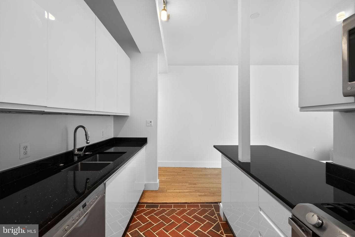 1725 17th Street NW #114 photo 12