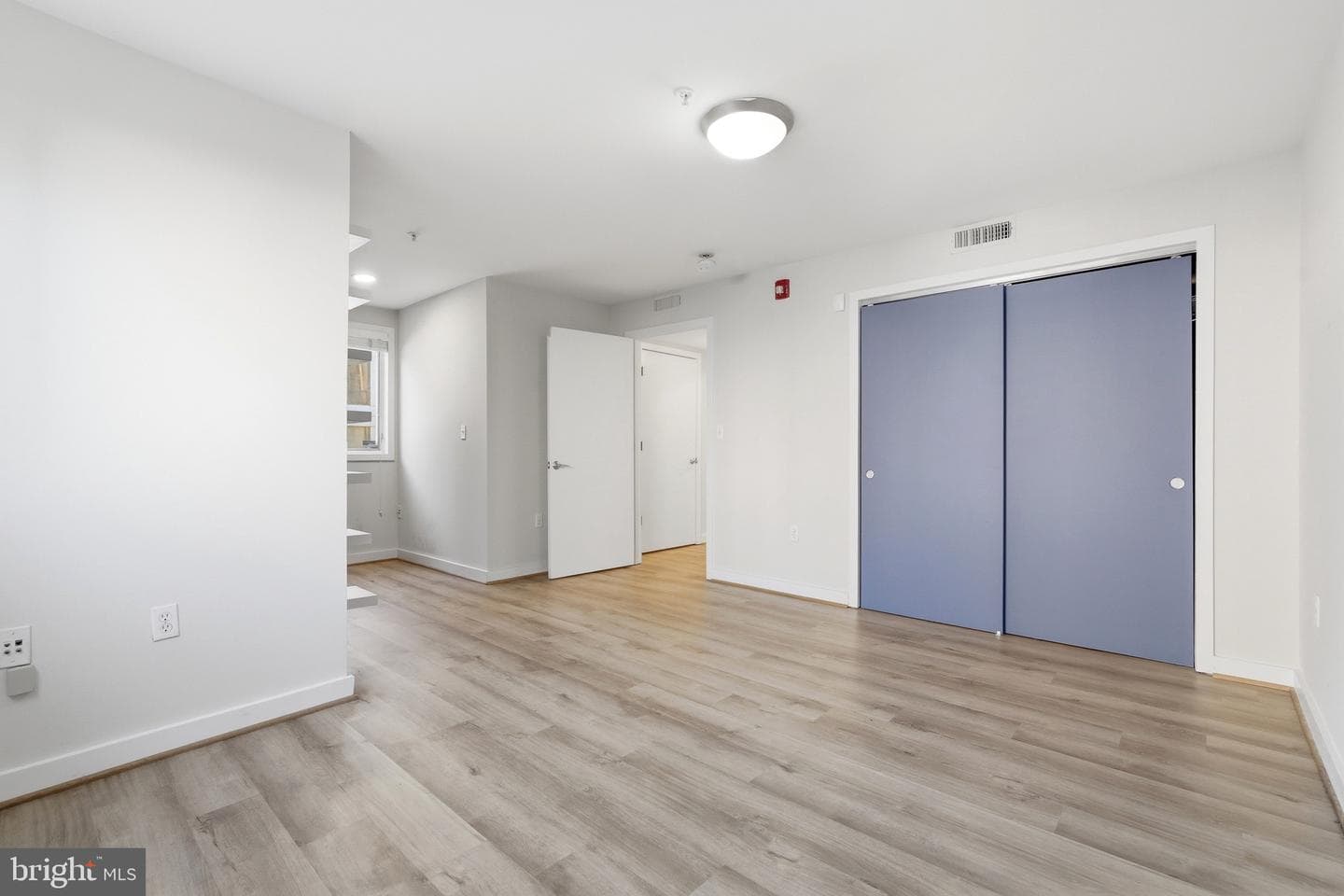 1423 Newton Street NW #104 photo 25