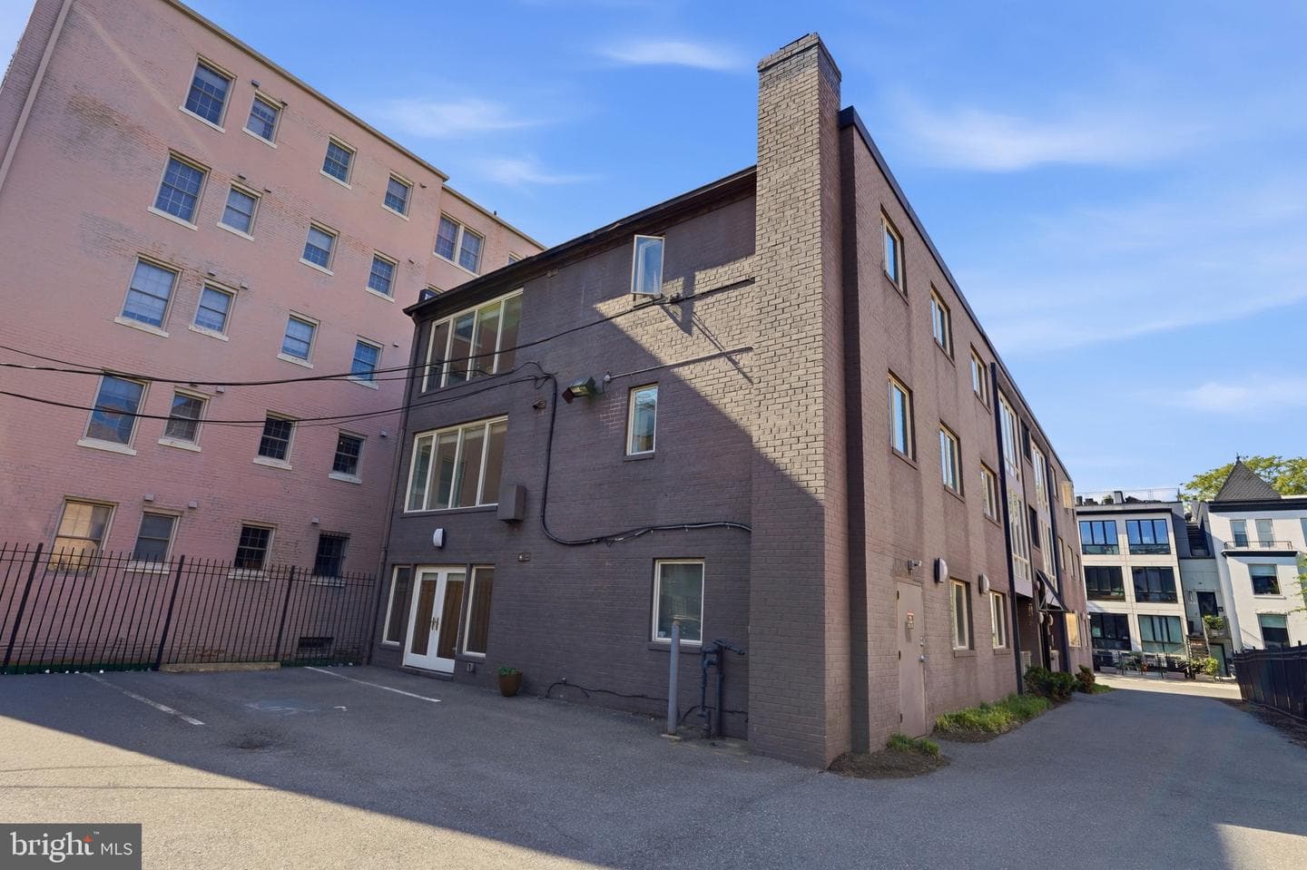 1423 Newton Street NW #104 photo 30