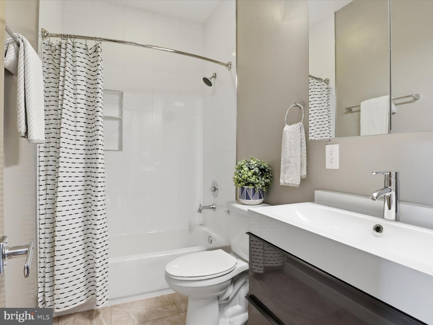 1242 New Jersey Avenue NW #2 photo 19