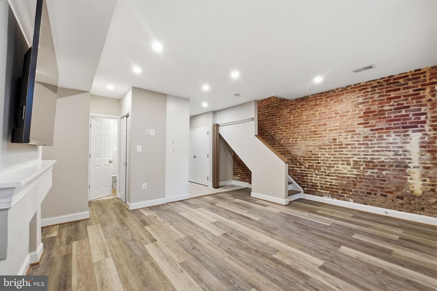 706 12th Street NE photo 32